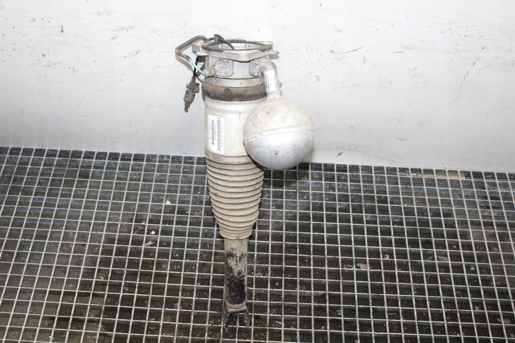 Hinter rechts pneumatischer Stoßdämpfer VW Phaeton (3D_) 3D0616002N 3.0L Product image