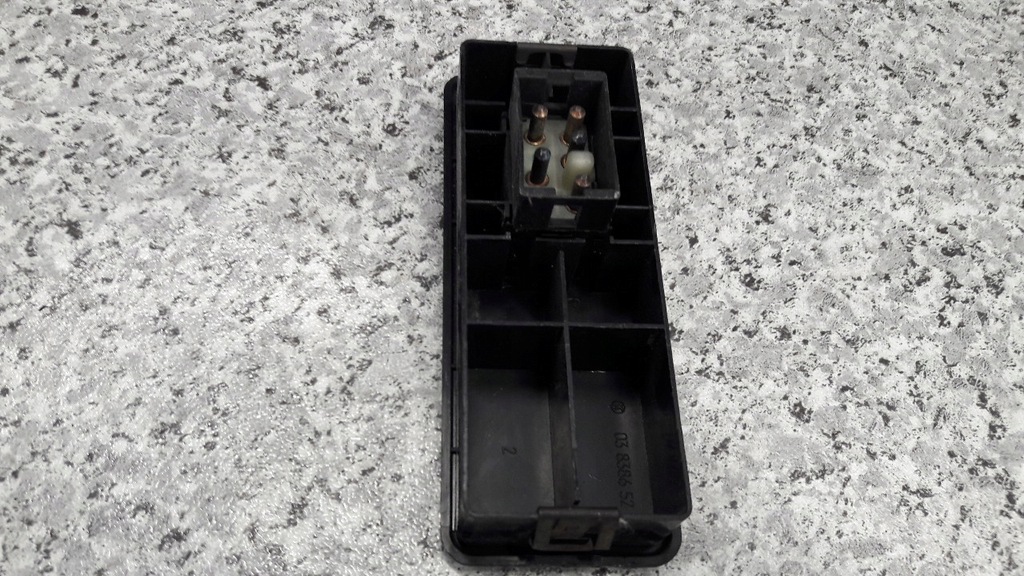 03458044 Fensterheberschalter vorn Volvo 940 944 Product image