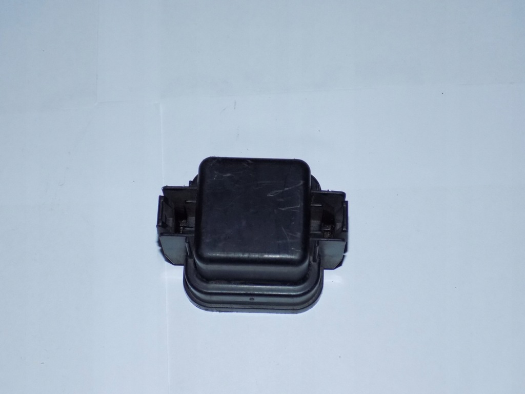RENAULT SCENIC 3 MEGANE III STECKERABDECKUNG RELAISABDECKUNG 243120003R Product image