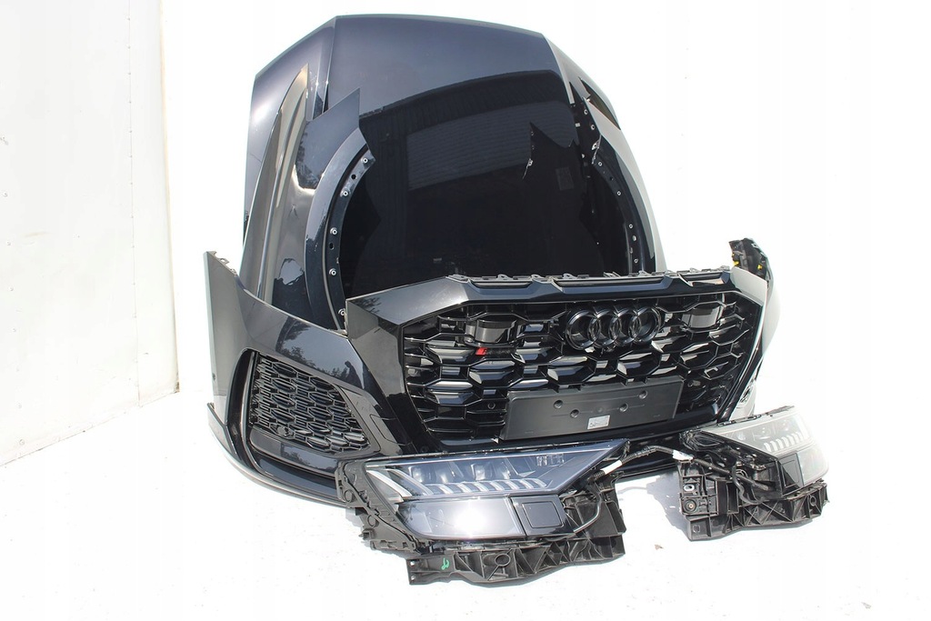 Audi RSQ8 Frontmatrix -Maske Madguard Stoßstange Gürtel Product image