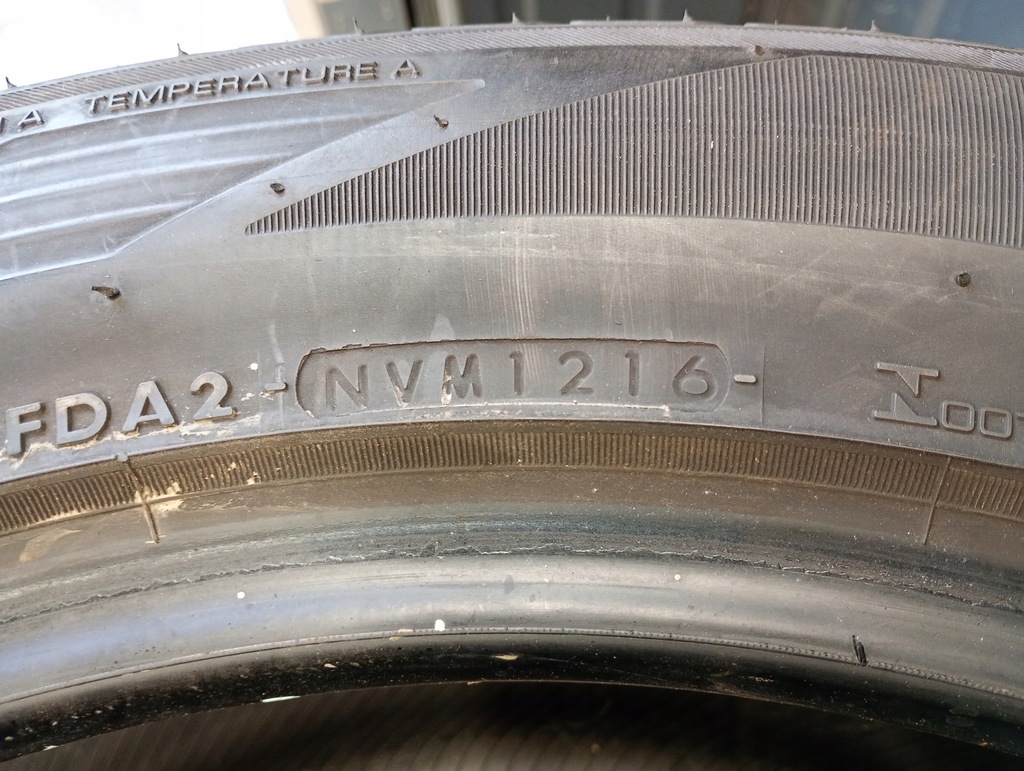 Yokohama Reifen Advan St 275/50R20 6mm 16r Sommer Product image