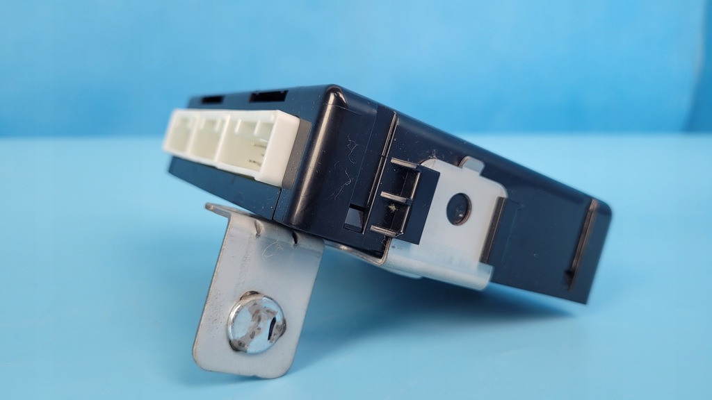 KIA STONIC 17r ASSY-SMART KEY CONTROLLER MODUL 95480-H8050 Product image