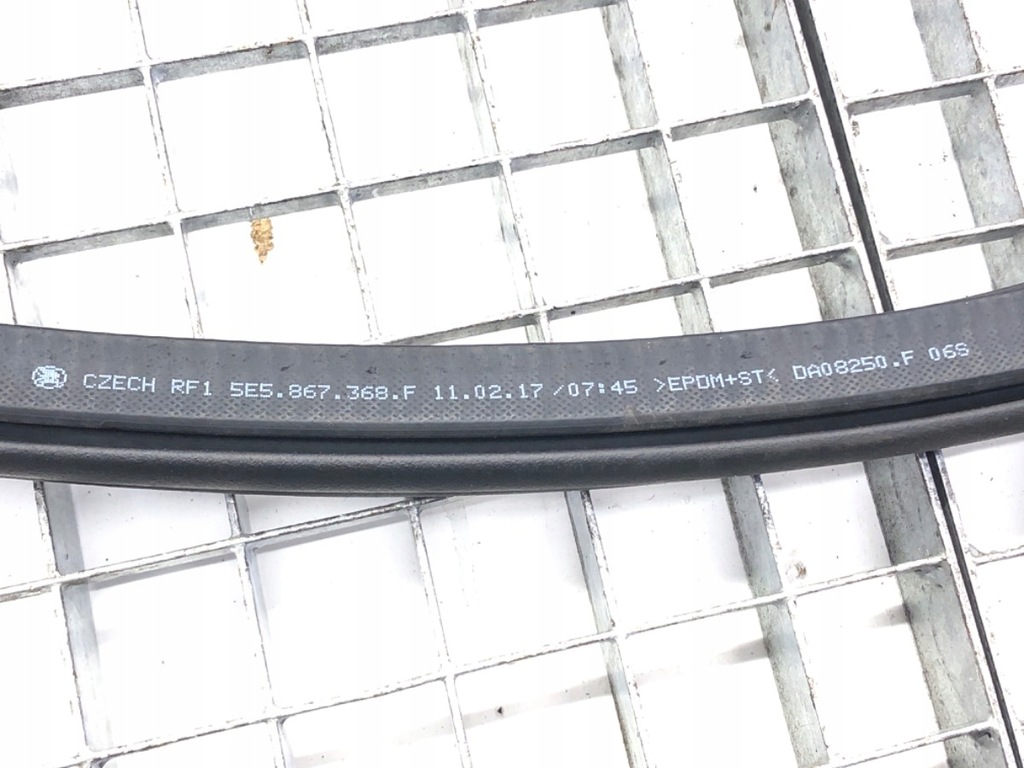 DICHTUNG SKODA OCTAVIA III Schrägheck 5E5867368F Product image