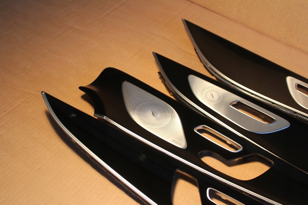 Decor DECORS TÜRSTREIFEN-SET. KLAVIER MERCEDES GT 4-Türer X290 290 AMG Product image