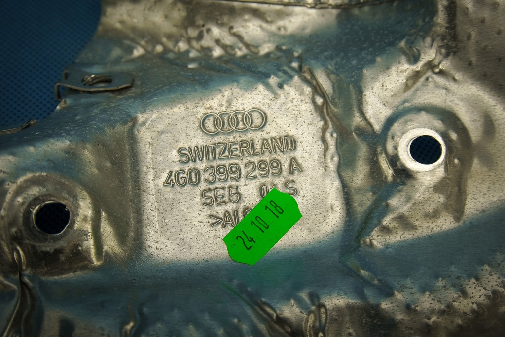 Blacha osłona skrzyni biegów Audi A6 4G A7 4G8 4G0399299A Product image