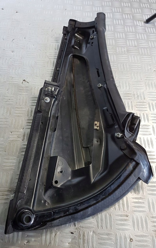 Mercedes SLK W171 Säule links hinten Dachdichtung Product image