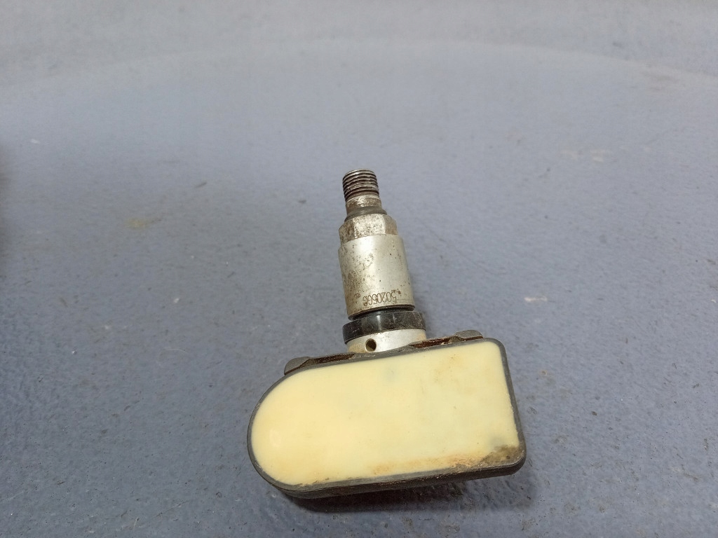 BMW G20 G21 G22 F40 F44 REIFENDRUCKSENSOR RDC 6877936 Product image