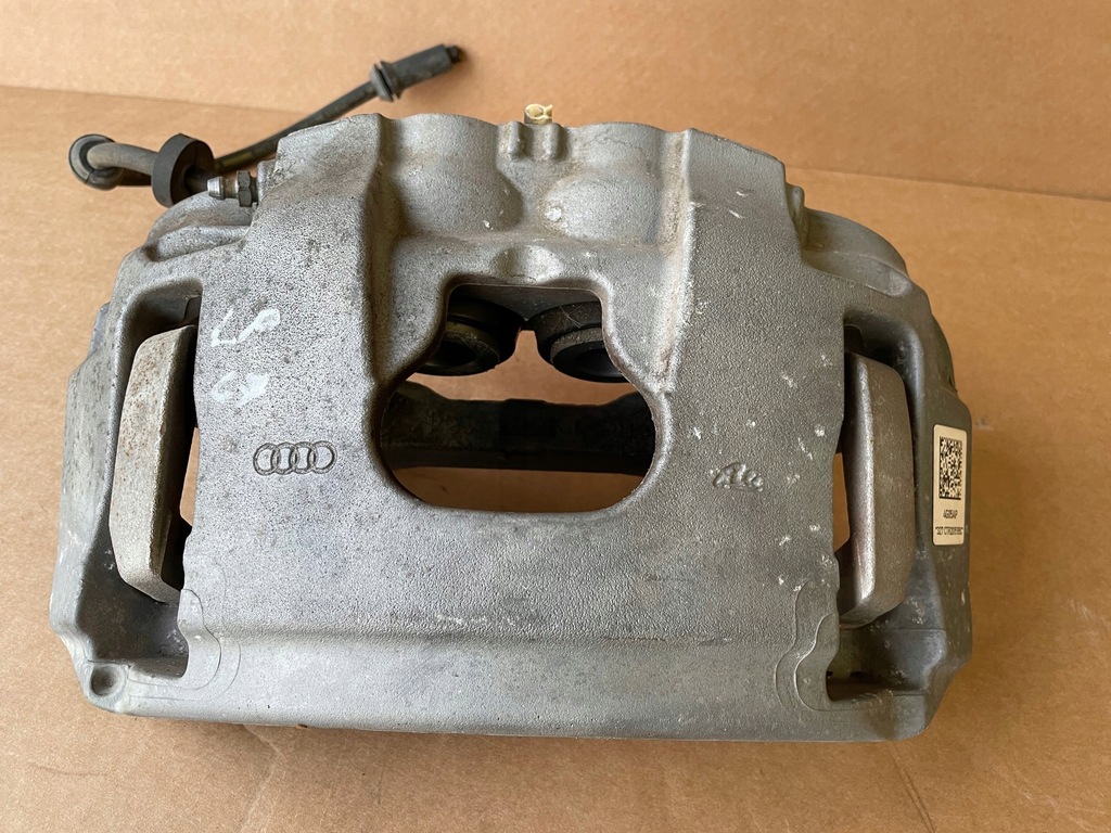 AUDI A6 C7 BREMSSATTEL LINKS VORNE 3.0tfsi 32k Product image