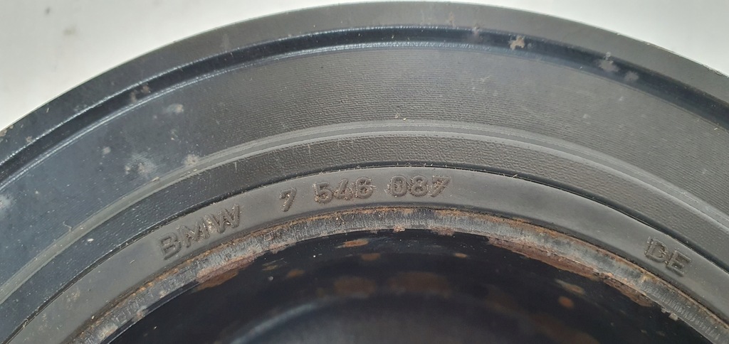 BMW E90 E87 WELLENRIEMENSCHEIBE 2,5 N53B25A 7546087 Product image