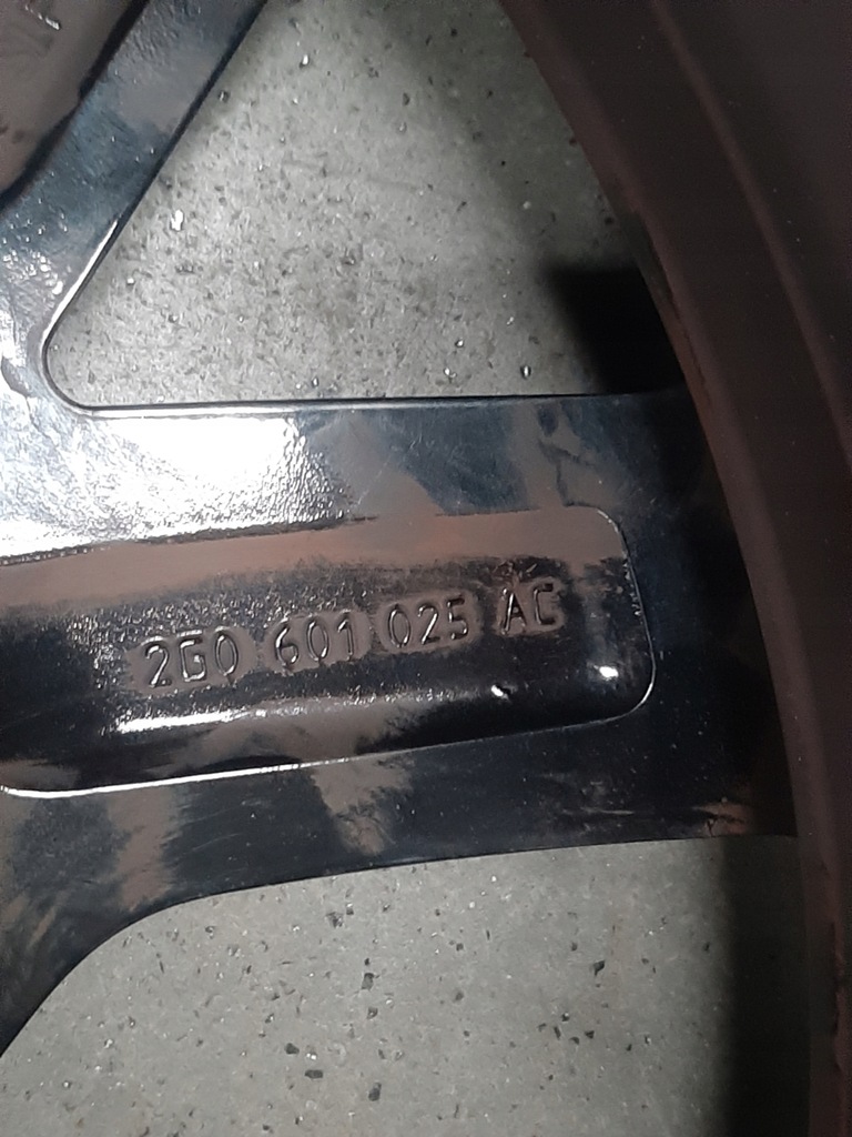 VW Polo (2017-) R18 5X112 7,5J ET51 Leichtmetallfelge 2G0601025AC Product image