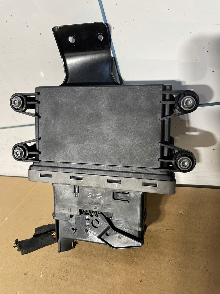VOLVO XC90 II XC60 II ADBLUE-CONTROLLER-MODUL 32139932 Product image