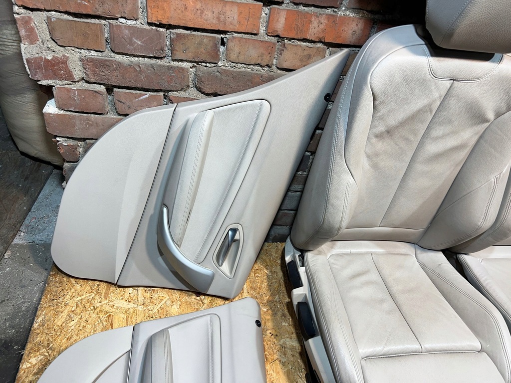 BMW 1 F20 UK SEAT SITZE, NICHT BEHEIZBARES LEDER-OYSTER-SET, ENGLISCHE VERSION Product image