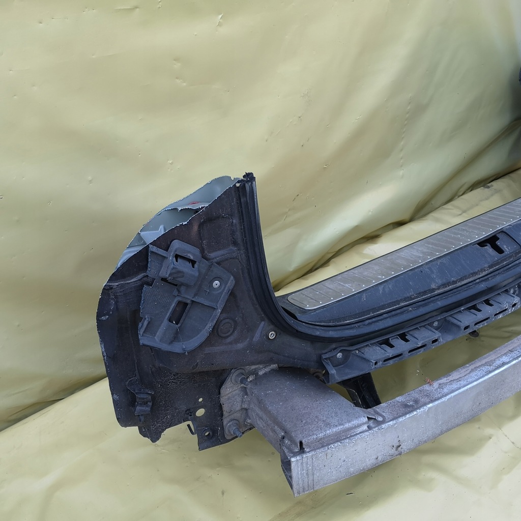 OPEL ZAFIRA C HECKRIEMEN HINTERWAND KOMPLETT Product image