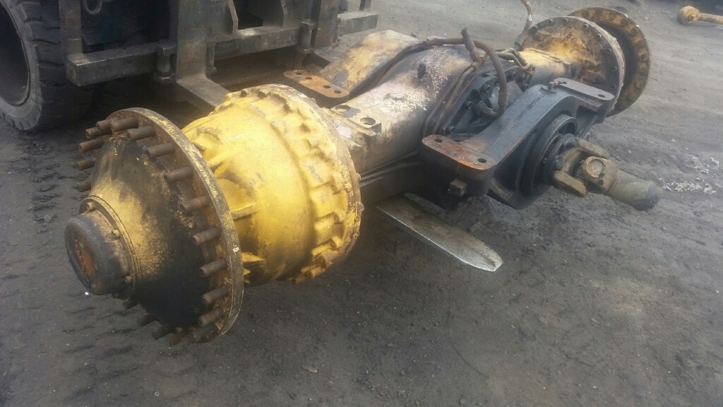 ACHSE 11102793 HINTERER KRAFTSTOFFLADER VOLVO L150F L180F Product image