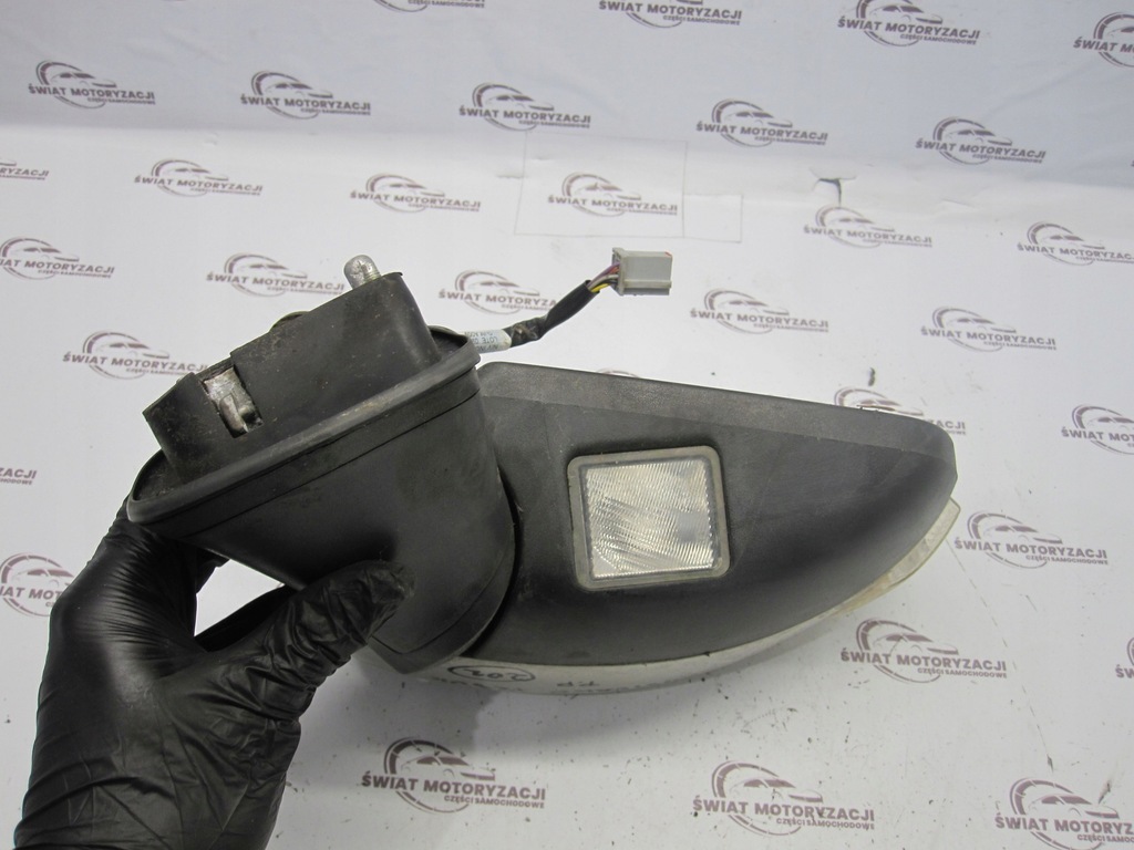 Ford Kuga Mk1 und 10r rechter Spiegel E9024417 7 Pin Engel Product image