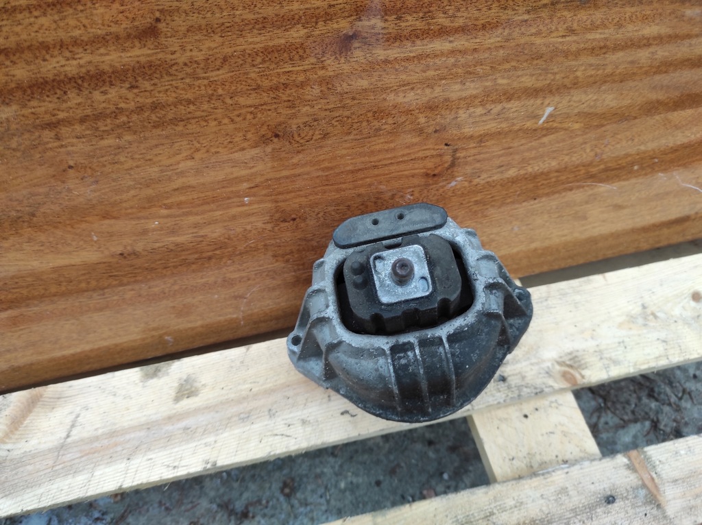 MOTORHALTER BMW E87 E90 E91 13981112 GE Product image