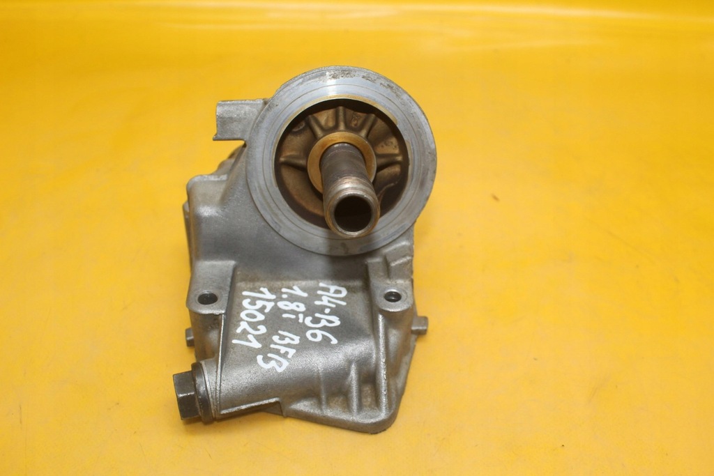 Ölfilterbasis Audi A4 B6 B7 SEAT SKODA 1.8 T 06A115417 Product image