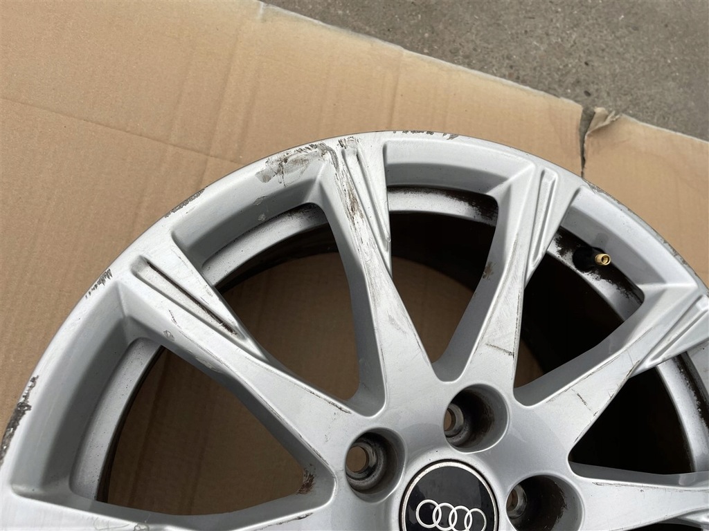 ALUMINIUMFELGE 8W0601025C 7,5J ET 38 17" 5x112 AUDI A4 B9 8W LIFT 19- Product image