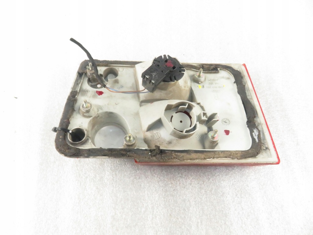 RECHTE HECKKLAPPENBELEUCHTUNG AUDI A6 C4 4A0945094F Product image