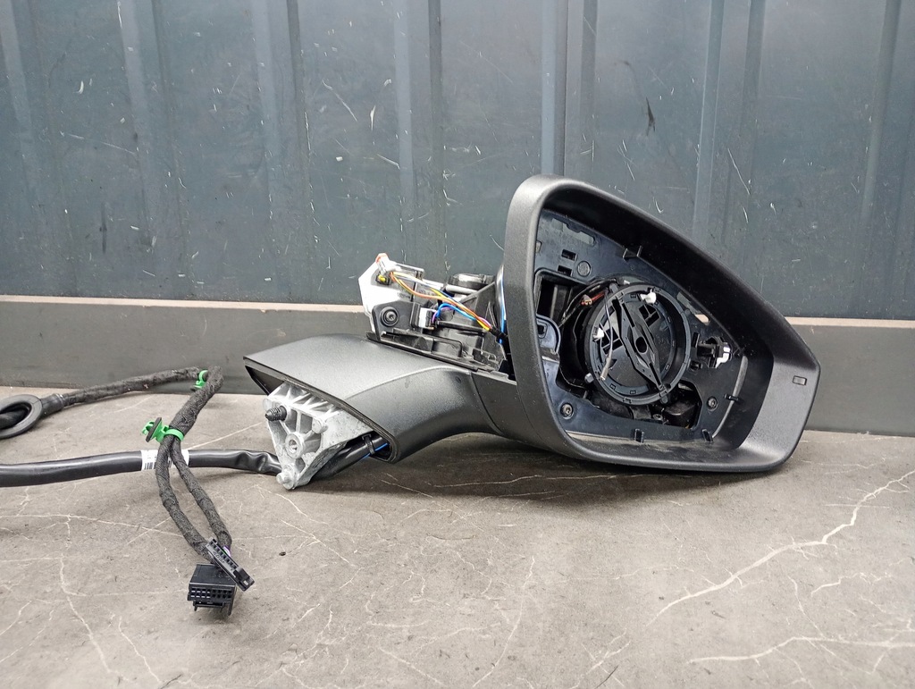 5LB857538a Mirror Right Skoda Enyaq 12+6Pin Kabel Product image