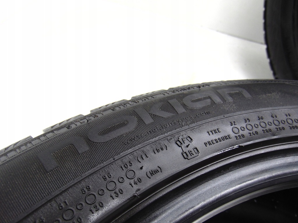 NOKIAN WR A4 WINTERREIFEN 245/45R19 R19 19 18Jahre Product image