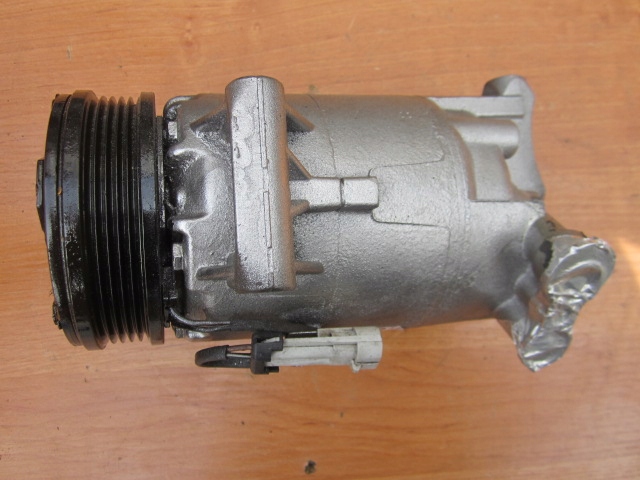 OPEL ASTRA III H KLIMAANLAGE KOMPRESSOR 13415378 HN6 Product image