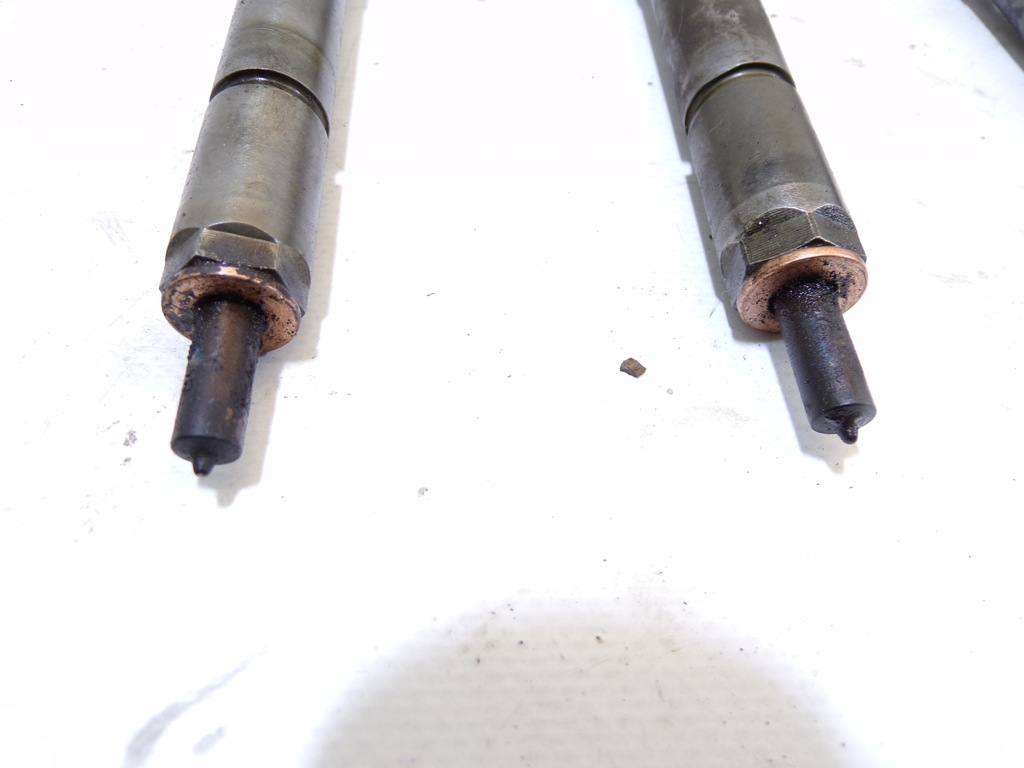 INJEKTOREN RENAULT 3.0 DCI 0445110168 Product image