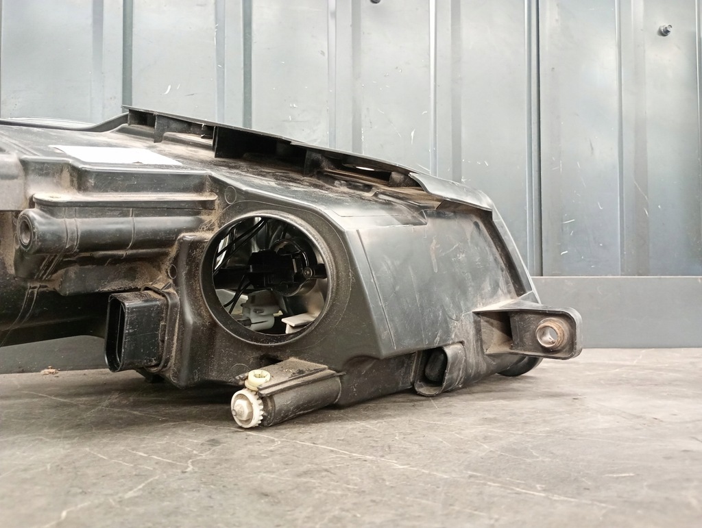 3C0941005Q Linkes Scheinwerfer VW Passat B6 Hella Product image
