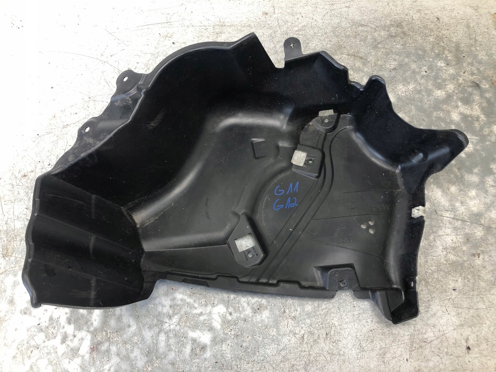 FAHRGESTELLABDECKUNG RECHTS HINTEN BMW G11 G12 7351646 Product image