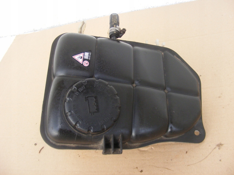 KÜHLMITTELBEHÄLTER MERCEDES W220 2205000049 Product image