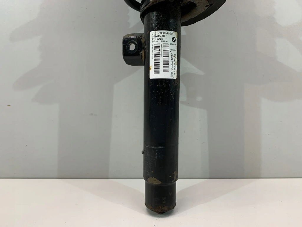 BMW F20 F22 STOSSDÄMPFER RECHTS VORNE 2WD 6880944 Product image