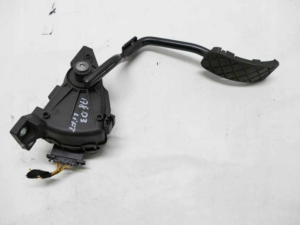 AUDI A8 D3 LIFT-GASPEDAL-POTENTIOMETER 4E2723523C Product image