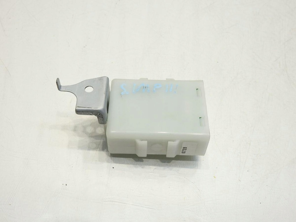 ZENTRALVERRIEGELUNGSSTEUERMODUL SUBARU IMPREZA III GH 88035FG010 Product image