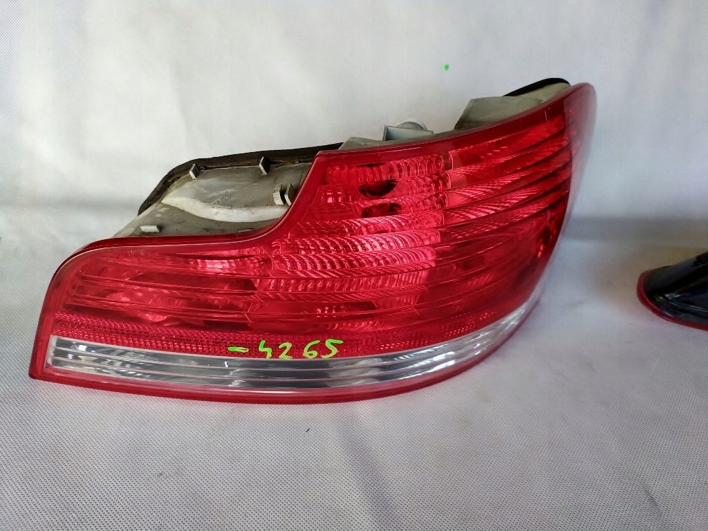 BMW E82 E88 LED 07- HINTEN RECHTE LAMPE Product image