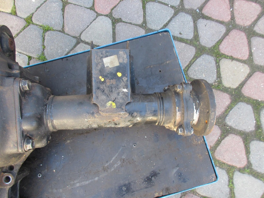 NISSAN TERRANO I 86-96 3D 2.4i Z24i ACHSE VORDERDIFFERENTIAL Product image