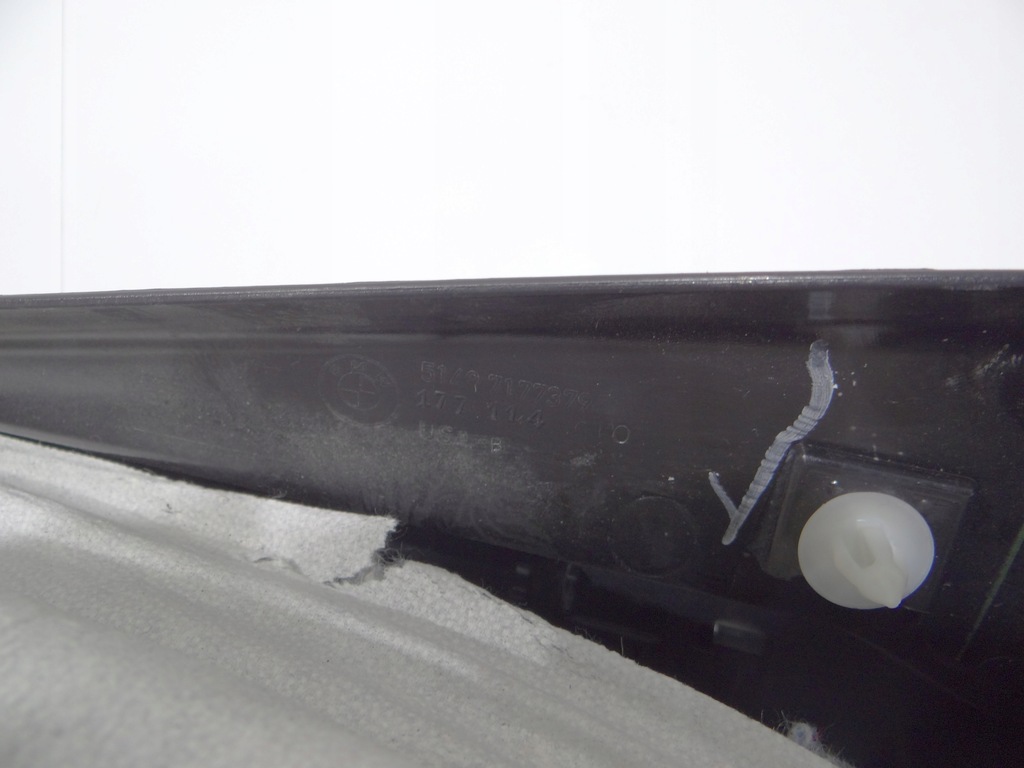 KOFFERRAUM DECKEL SEITENLEISTE BMW X5 E70 OE 7177379 Product image