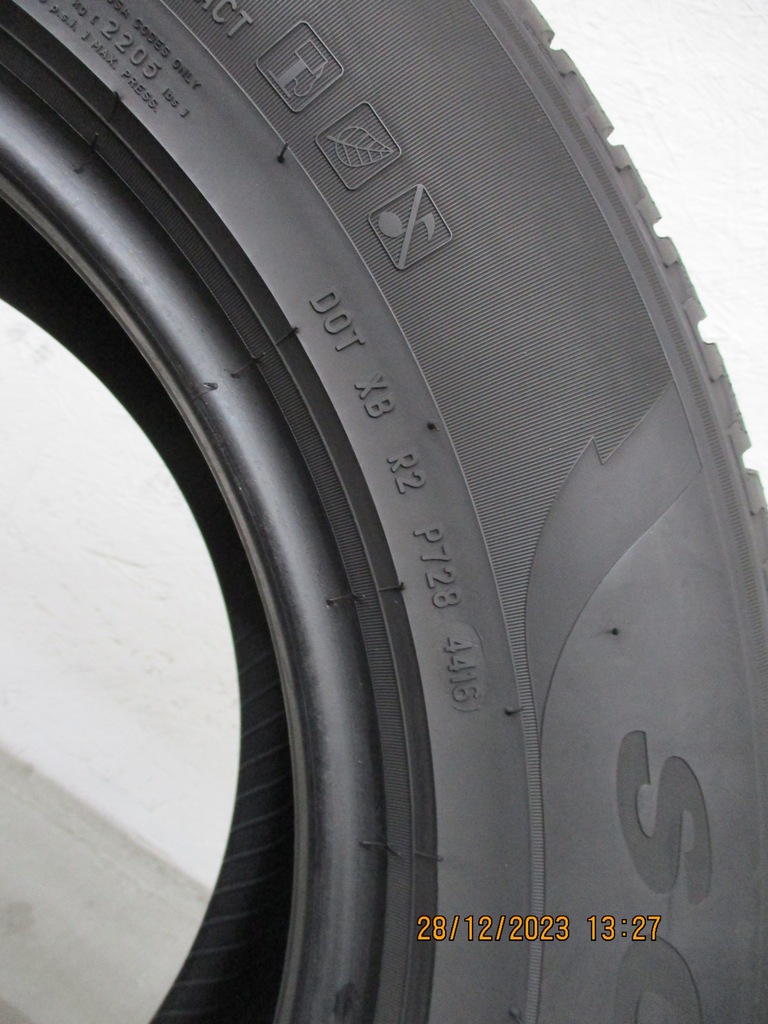 1x 235/65R17 Pirelli Scorpion Winter 5,5mm Product image