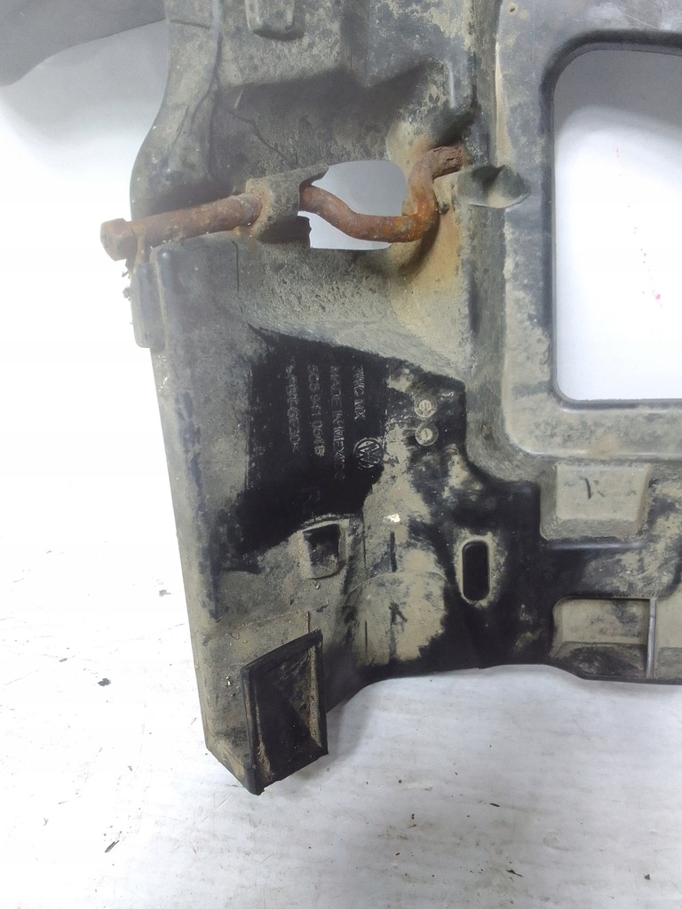 VW Käfer 16- Scheinwerferhalterung rechts vorne 5C5941054B USA Product image