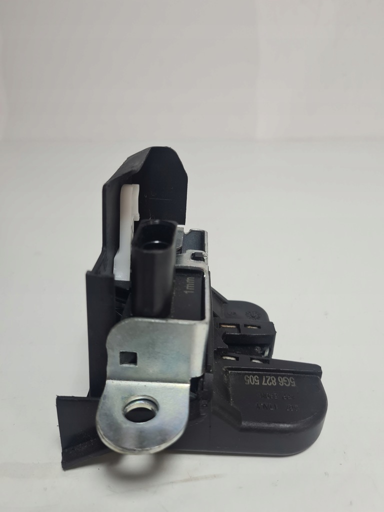 B183- CHARGENSCHLOSS HINTEN VW GOLF VII 7 5G0 LIFT 5G6827505 Product image