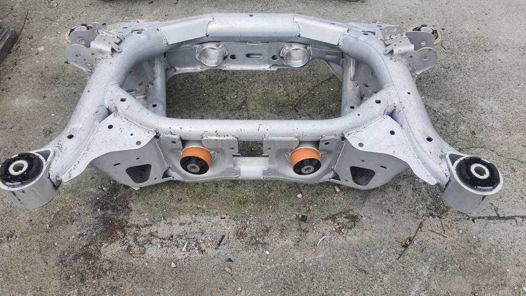 JAGUAR I-PACE Gummi-Metall-Silentblock-Buchse Product image