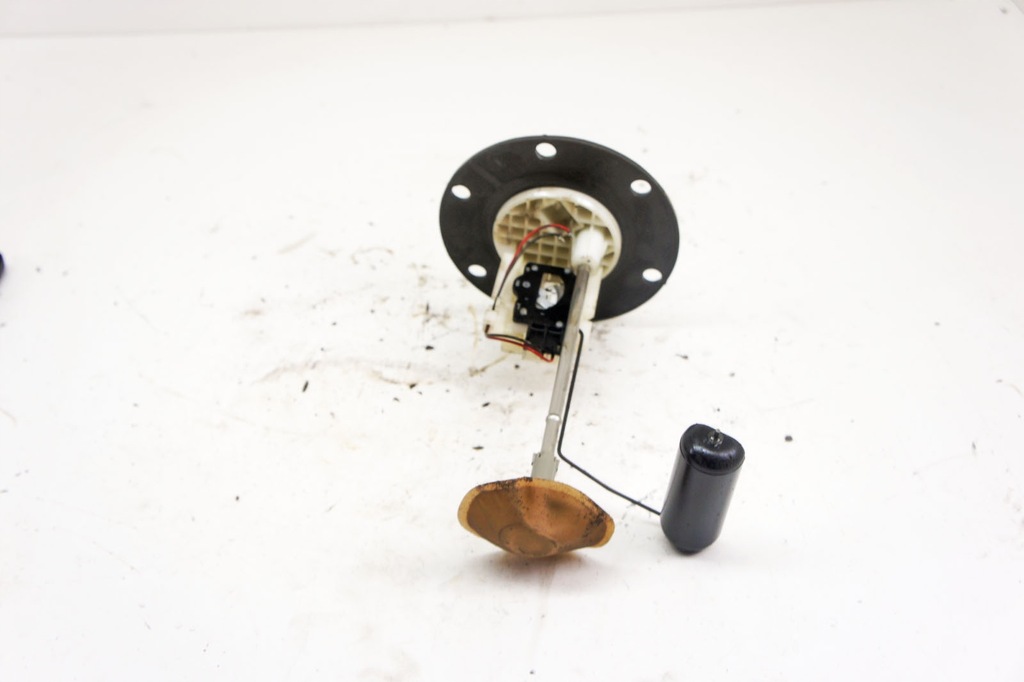 KK324 Subaru XV I 2.0d Kraftstoffschwimmer Product image