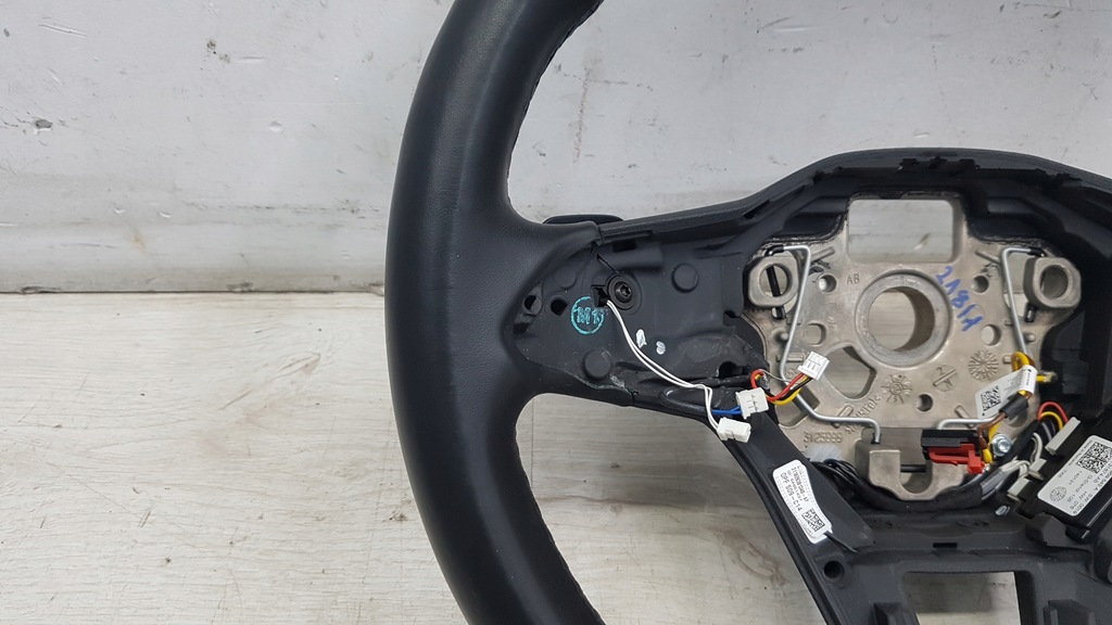 VW GOLF 8 VIII MULTIFUNKTIONSLENKRAD AUTOMATISCHES PADDEL Product image