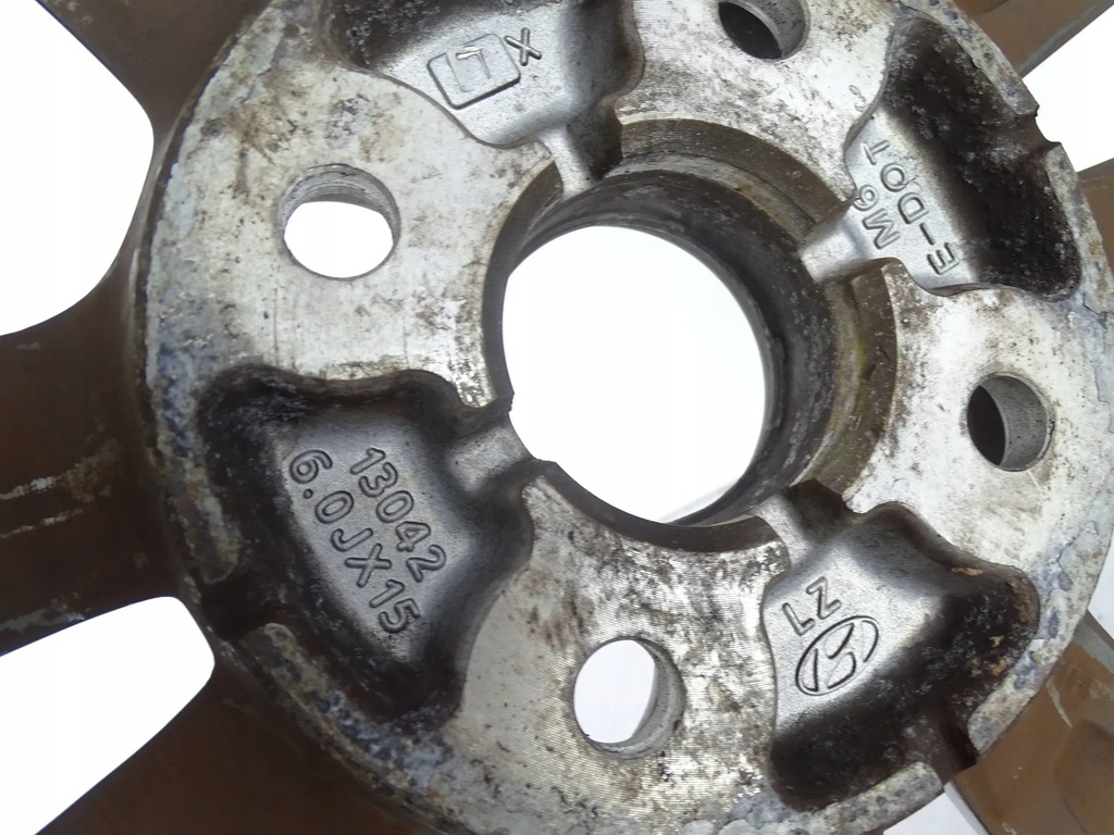 FELGE HYUNDAI 6J x 16 OFF SET 47 OE 52910-C8800 Product image