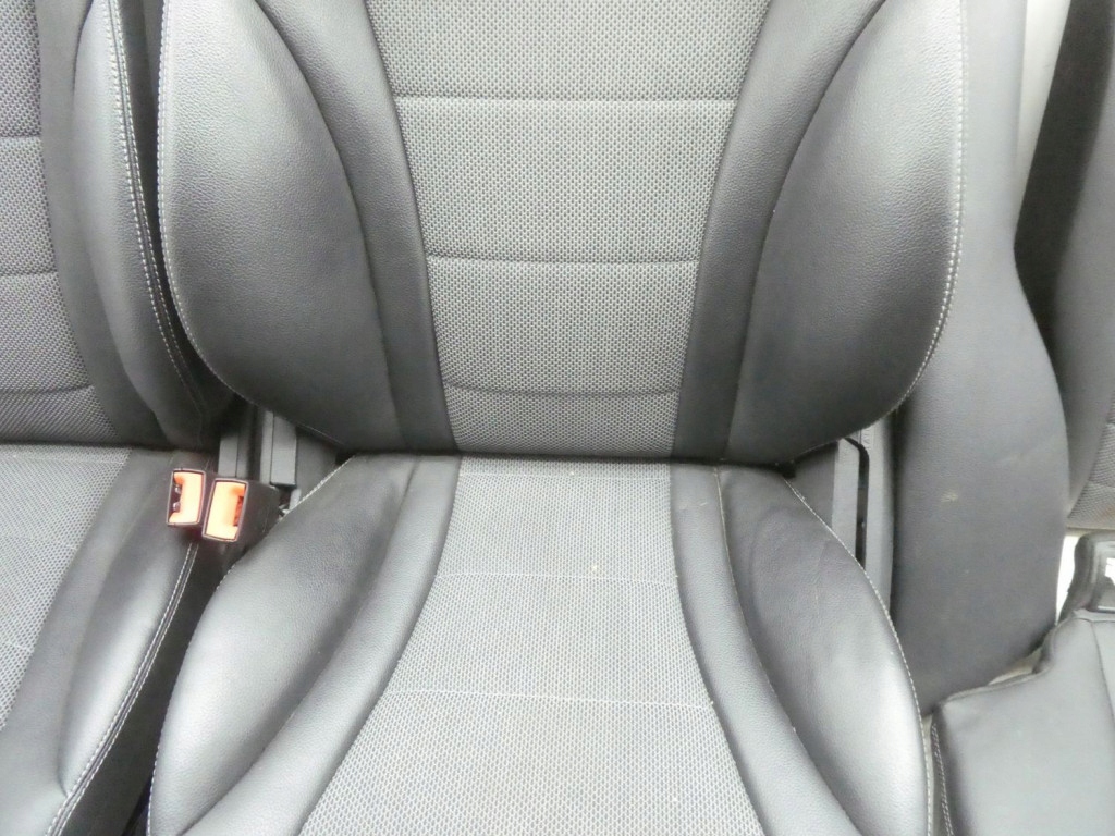 MERCEDES C-KLASSE W205 SEDAN EUROPE SEATS SEAT SIDE SIDES Product image