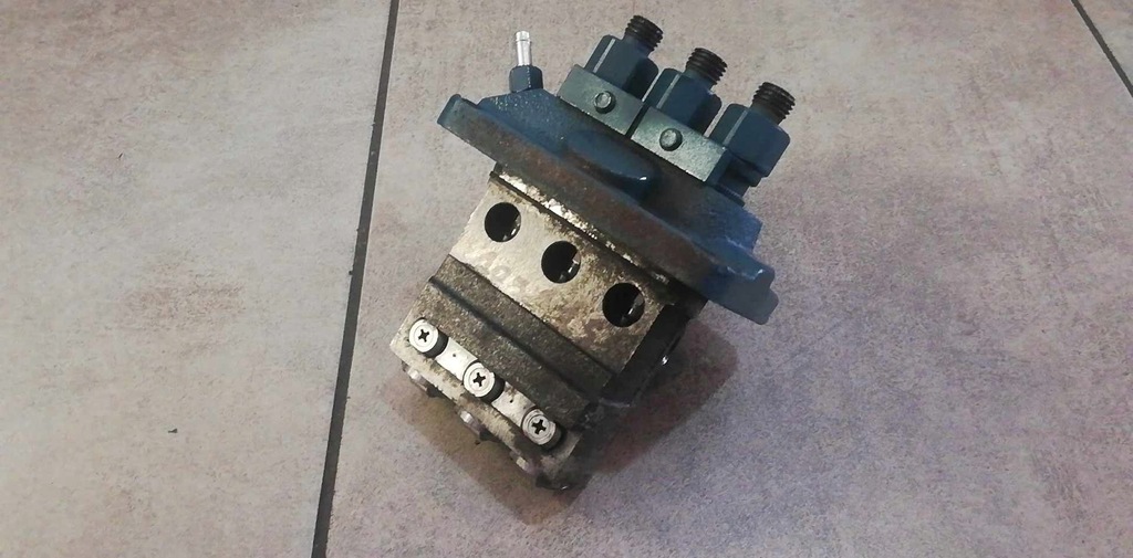 Kubota D1503 Einspritzpumpe Product image