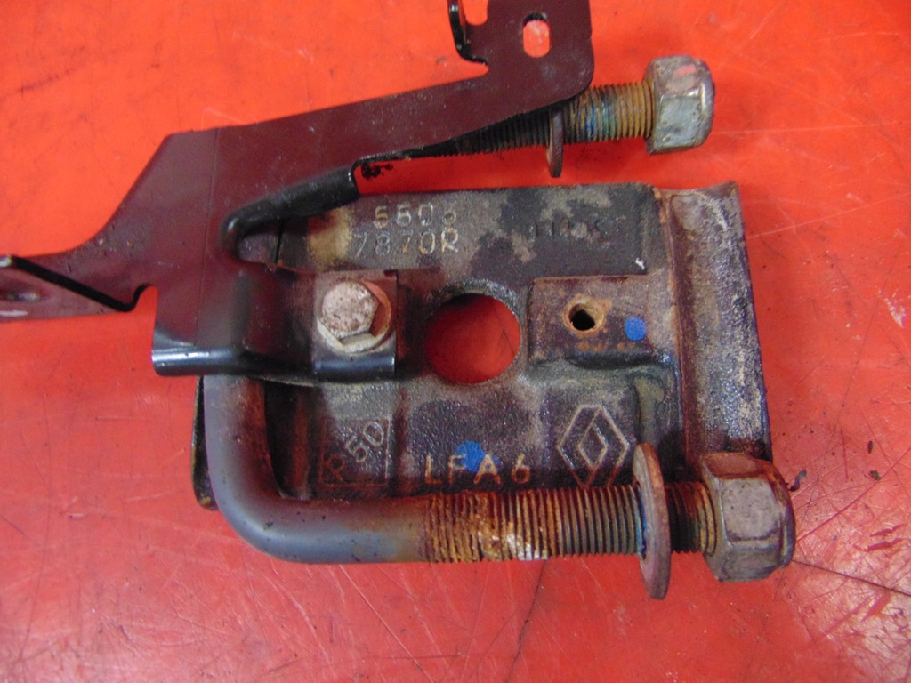 MASTER 3 III MOVANO B NV400 FEDERMONTAGEHALTER HALTER 55037870R Product image
