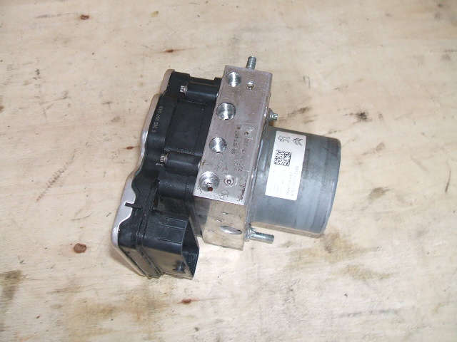 PEUGEOT 308 T10 ABS-PUMPENSTEUERUNG 9835146780 9846724480 0265297049 Product image