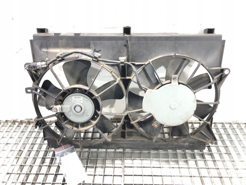 KLIMAANLAGEVENTILATOR TOYOTA AVENSIS T25 16363-0H030 2.0 147KM Schrägheck Product image