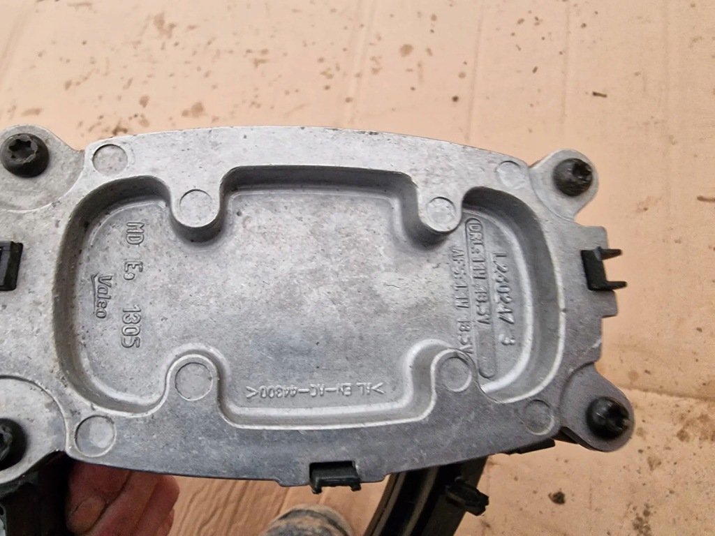 Volkswagen T-Roc Lampenkonverter L260247 Product image