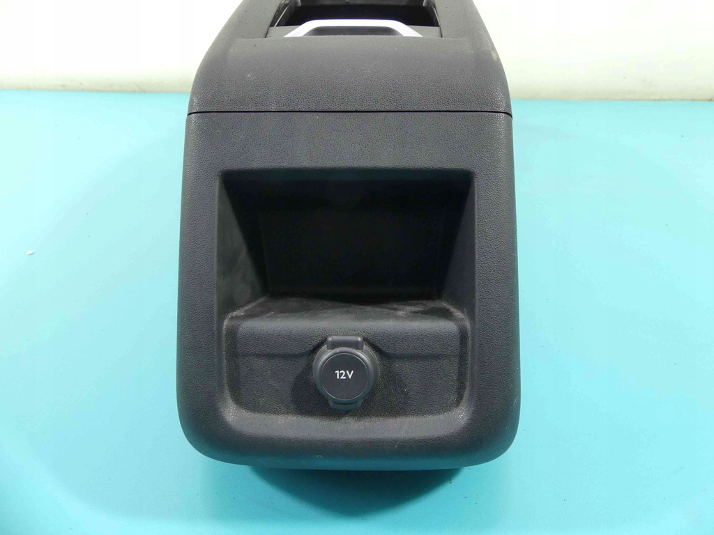 ARMLEHNE TUNNEL CITROEN C4 GRAND PICASSO II 13- Product image